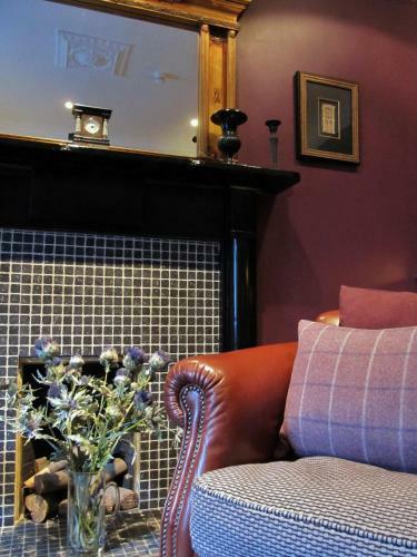 Hostal Five Pilmour Place
