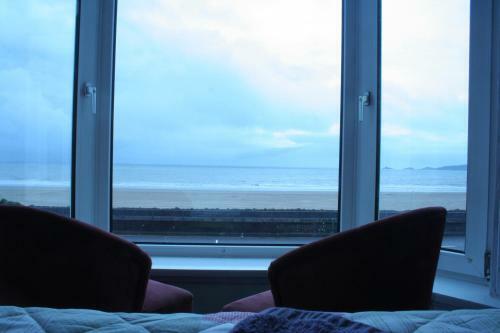Hostal Devon View Guest House