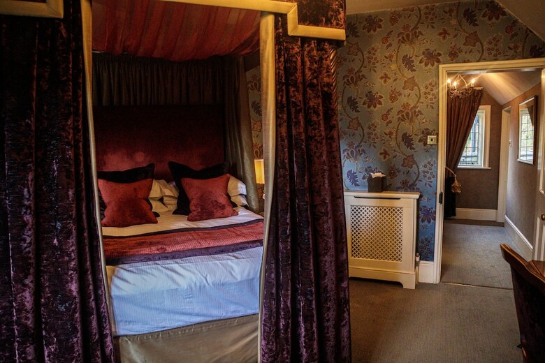 Langshott Manor - A Small Luxury Hotel