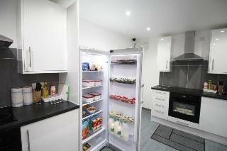 Hostal The Ambers Gatwick