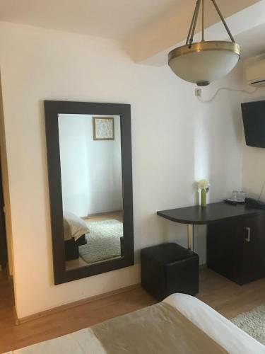 Hostal Pensiunea Max