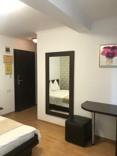 Hostal Pensiunea Max