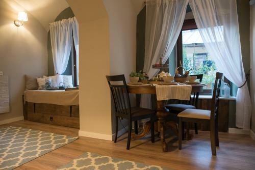Colonial Ultra Center Apartment
