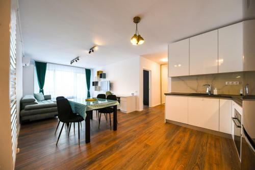 Bright Apartment In A Quiet Area