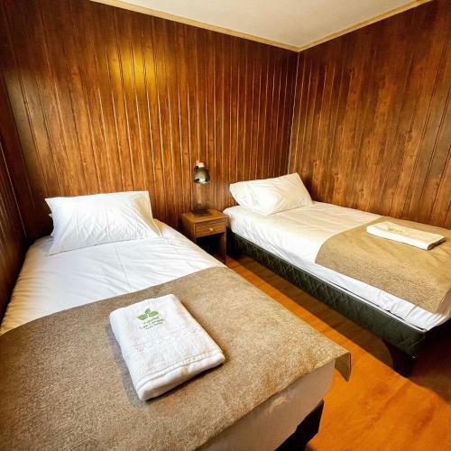 Bed & Breakfast Caba�as Las Lengas