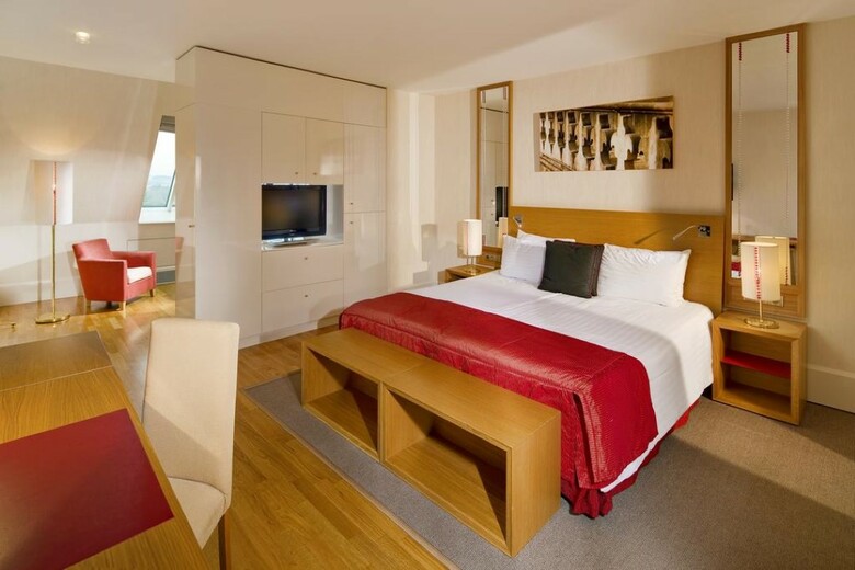 Mamaison Hotel Riverside