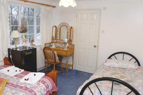 Hostal Da Vinci Guest House - Bed And Breakfast (gatwick)