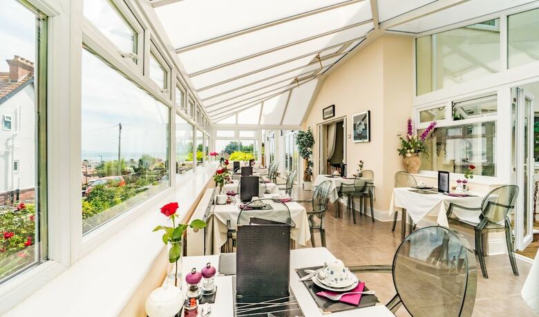 Bed & Breakfast Westwood Guest House