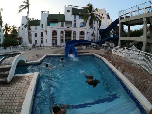 407 Apartamento Rodadero Con Piscina