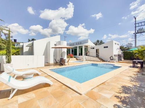 Casa En Girardot Con Piscina Privada