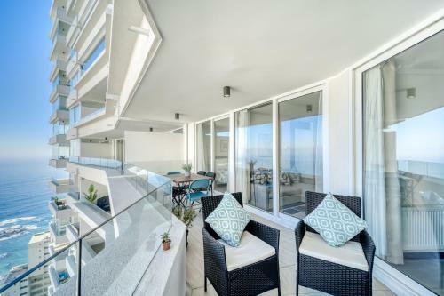 Apartamento Bayside View - 2br W/ Ocean View, Parking, Wifi.