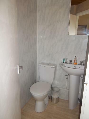 Hostal Cornerhouse Guesthouse