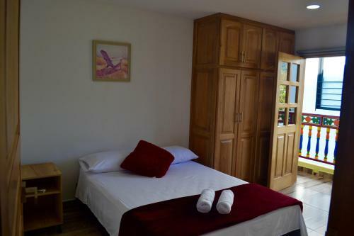 Roble Colonial - Apartahotel En Guatap�