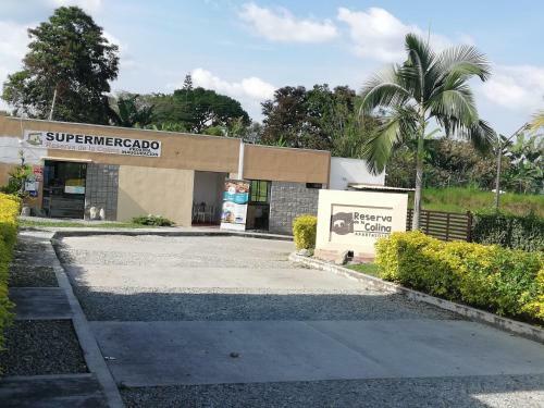 Apartamento Descanso Cafetero, Piscinas, Jacuzzi, Wifi