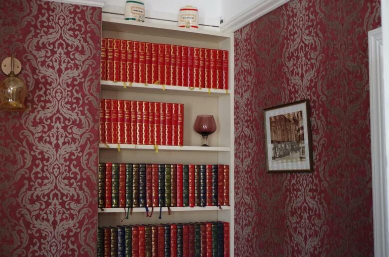 Hostal Varley House