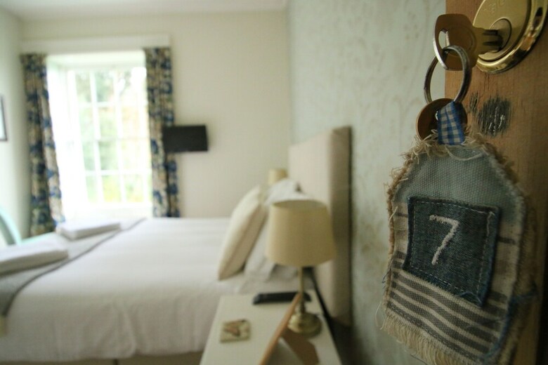 Bed & Breakfast Laston House