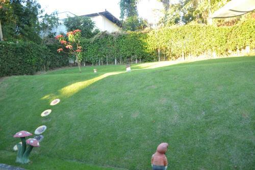 Hostal Lagoa Suites