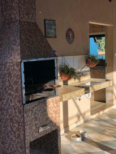 Casa Beira Lago Com Vista Para Montanha