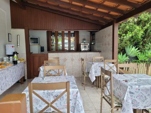 Hostal Vila Da Pra�a Pousada