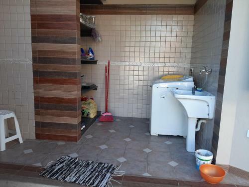 Casa Com Piscina Na Martim de S�