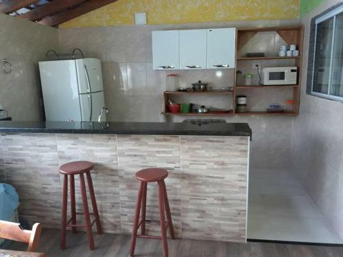 Casa Com Piscina Condom�nio Fechado