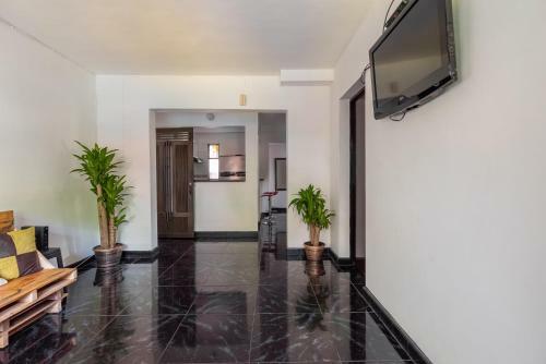 Hostal Campo Valdes Park Hostel