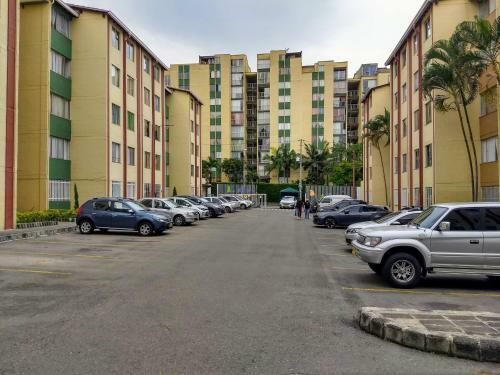 Apartamento Bueno, Bonito, Barato Y Cerca A El Poblado