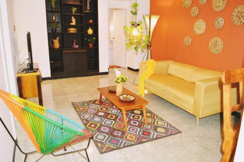 Hostal Africa House-casa Hotel Laureles-la70