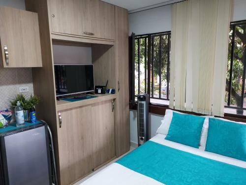 Apartaoficina Laureles - Wifi 200mb