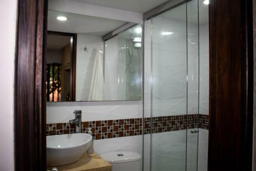 Apartaoficina Laureles - Wifi 200mb