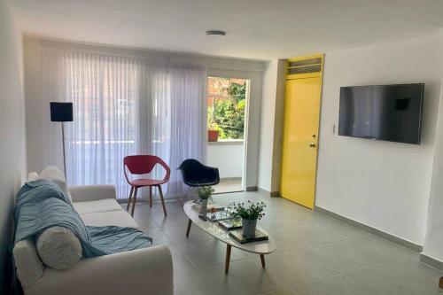 Charming Apartment In Downtown ? Home Aris 301