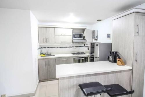 Apartamento El Poblado Estudio La Frontera 506