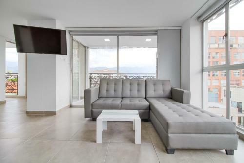 Camelot Apartahotel