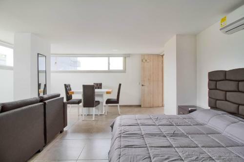 Camelot Apartahotel