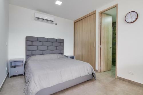 Camelot Apartahotel