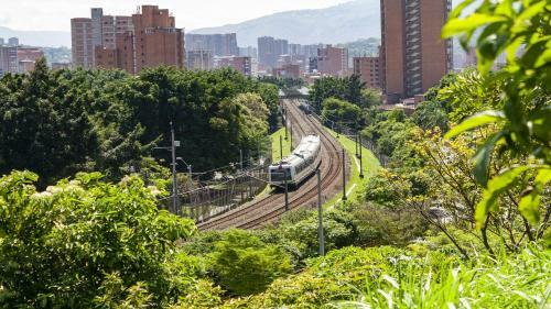 Apartasuit Vacacional En El Poblado Medell�n