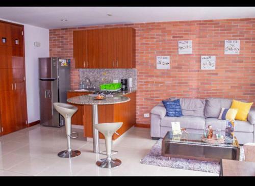 Apartment Blux Cerca Lleras, Piscina, Parqueadero