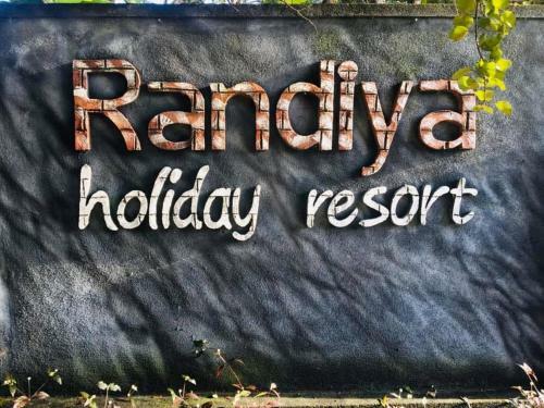Hostal Randiya Holiday Resort