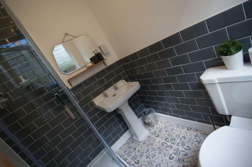 Hostal St Elmo Cottage
