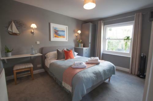 Hostal St Elmo Cottage