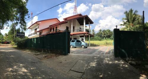 Hotel Blue Diamond Monaragala