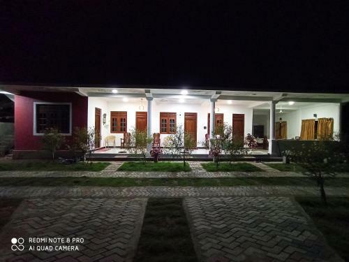 Hostal Geethani Tourists Home