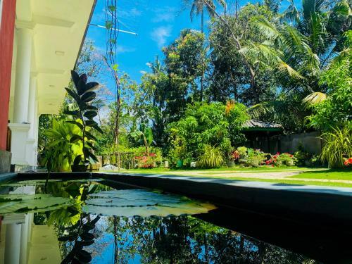 Hostal Geethani Tourists Home