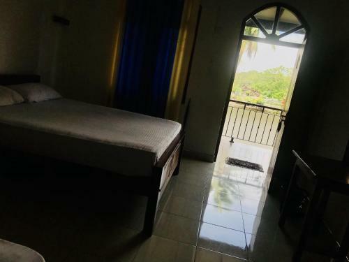 Hostal Peacock Vista Guest House
