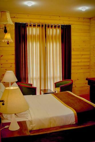 Hotel Omaya Hills