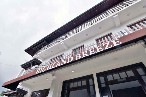 Hotel Highland Breeze