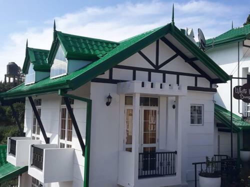Hotel White Vintage Bunglow