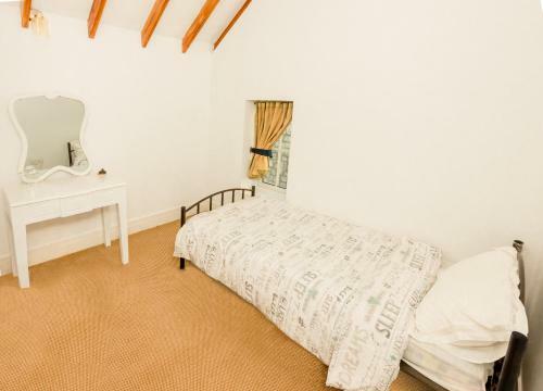 Villa Tudor Barn - Little England Cottages
