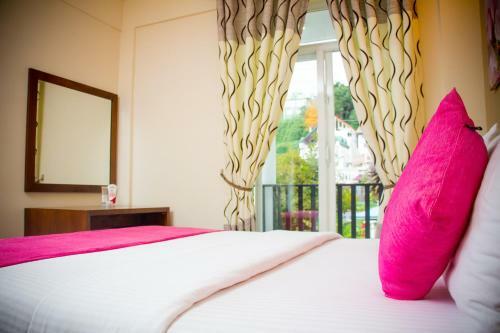 Tea Hills Luxury Apartment