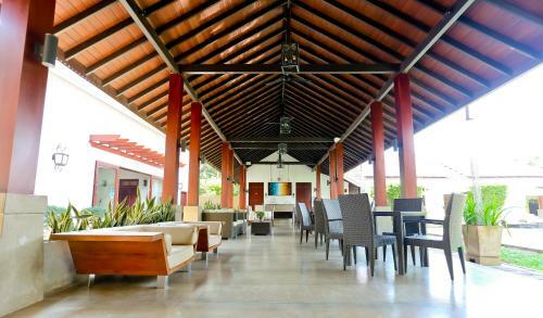 Hotel Swanee Grand